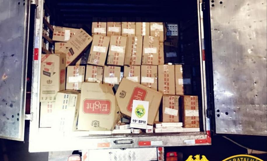 Eletrônicos e cigarros contrabandeados são apreendidos pela PM em Assis Chateuabriand (PR)