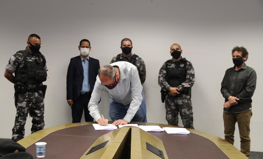 Sesp intermedia assinatura de termo técnico de cooperação mútua entre BOPE e Prefeitura de Piraquara