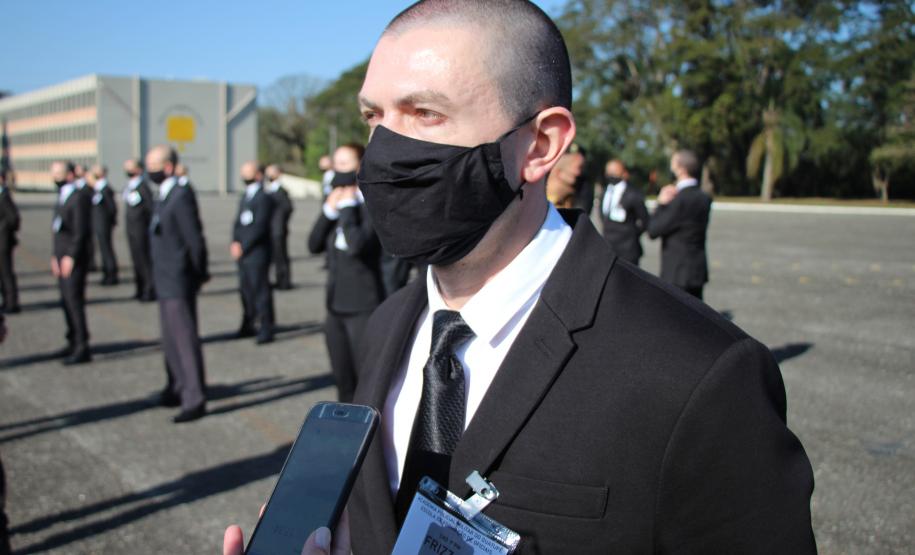 Alunos do 1º ano do CFO recebem as boas vindas do Comandante-Geral da Corporação na APMG, em São José dos Pinhais (PR)