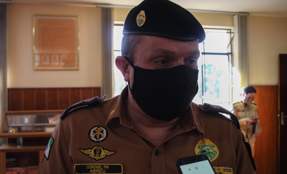 Alunos do 1º ano do CFO recebem as boas vindas do Comandante-Geral da Corporação na APMG, em São José dos Pinhais (PR)