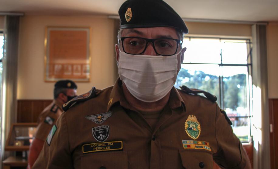 Alunos do 1º ano do CFO recebem as boas vindas do Comandante-Geral da Corporação na APMG, em São José dos Pinhais (PR)