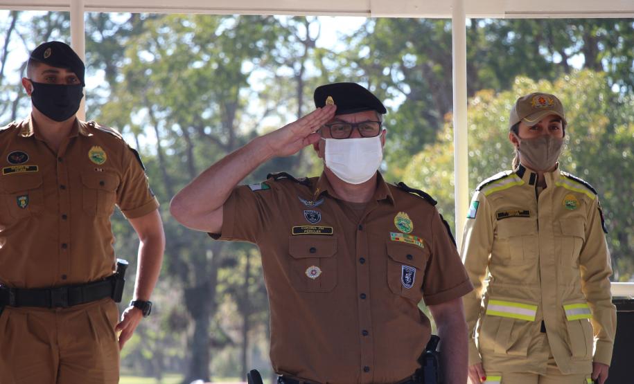 Alunos do 1º ano do CFO recebem as boas vindas do Comandante-Geral da Corporação na APMG, em São José dos Pinhais (PR)