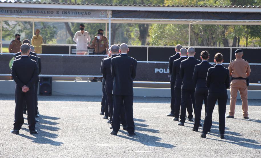 Alunos do 1º ano do CFO recebem as boas vindas do Comandante-Geral da Corporação na APMG, em São José dos Pinhais (PR)