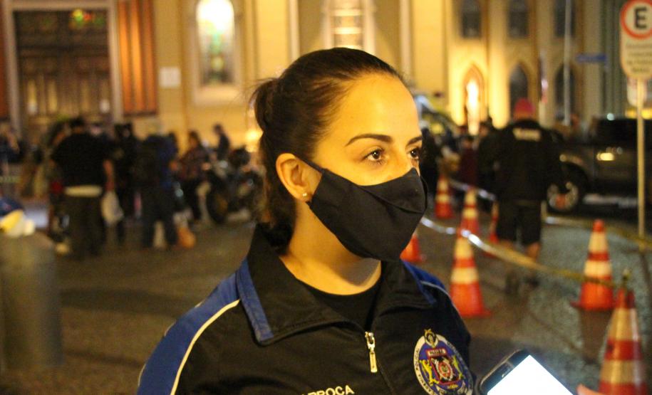 Em meio à pandemia, policiais militares criam projeto social e entregam alimentos para pessoas em situação de rua na Capital