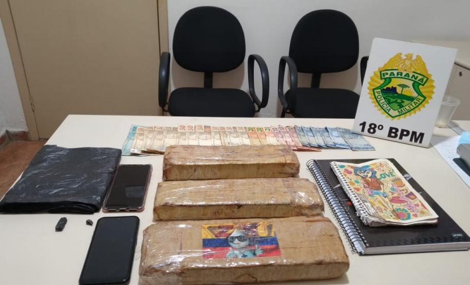 No Norte do PR, PM apreende armas, drogas e R$ 9 mil em dinheiro
