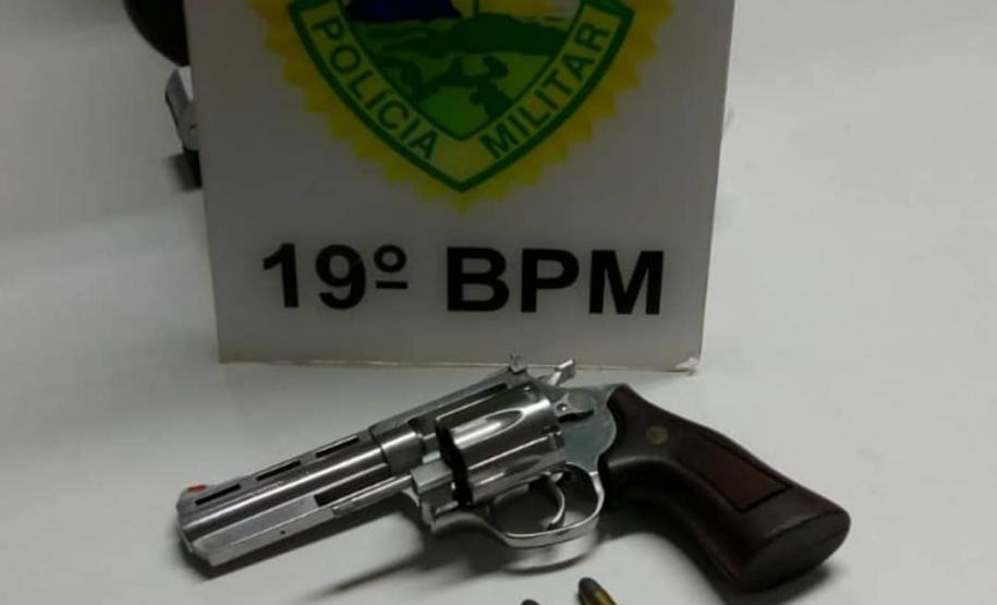 Batalhão da PM apreende contrabando, relógios e armas de fogo pela Operação Metrópólis