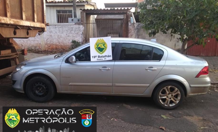Seis carros são recuperados e outro carregado com cigarros é apreendido pela PM durante a Operação Metrópolis