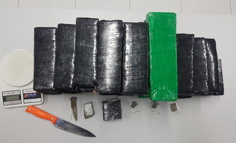 Em Paranaguá (PR), PM apreende quase 25 quilos de maconha após denúncia