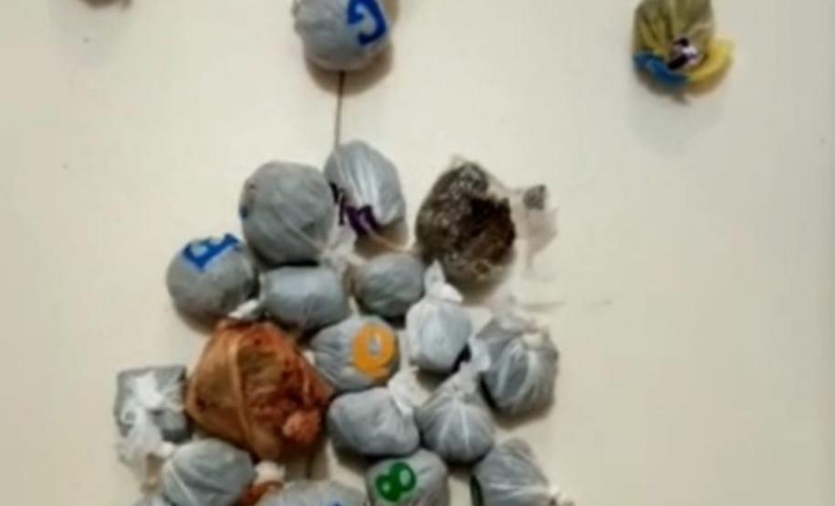 Em Londrina (PR), PM apreende drogas, dinheiro e evita que ilícitos sejam jogados na PEL I em situações distintas