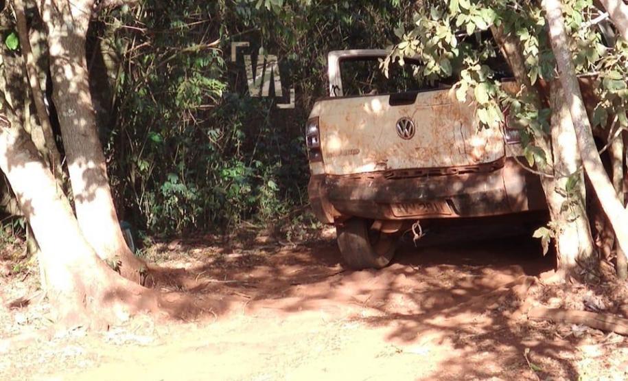 Ação conjunta da Operação Horús em porto clandestino resulta em barco e carro apreendidos