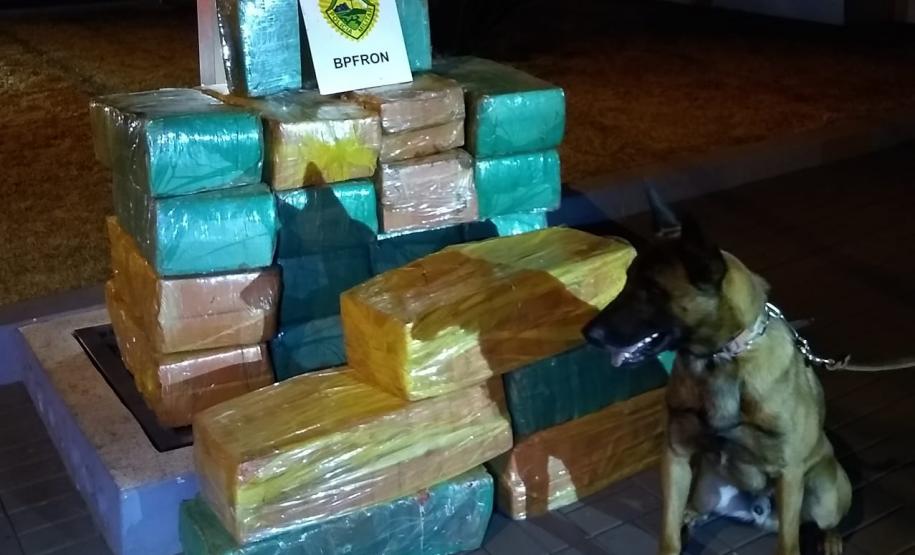 BPFron apreende quase 400 quilos de maconha, cigarros e vinhos contrabandeados no Oeste do estado