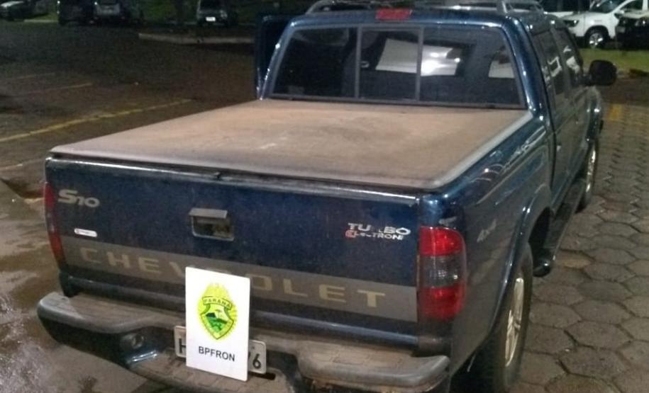 Durante a Operação Hórus, BPFron apreende carro carregado com dois mil pacotes de cigarros contrabandeados no Oeste do estado