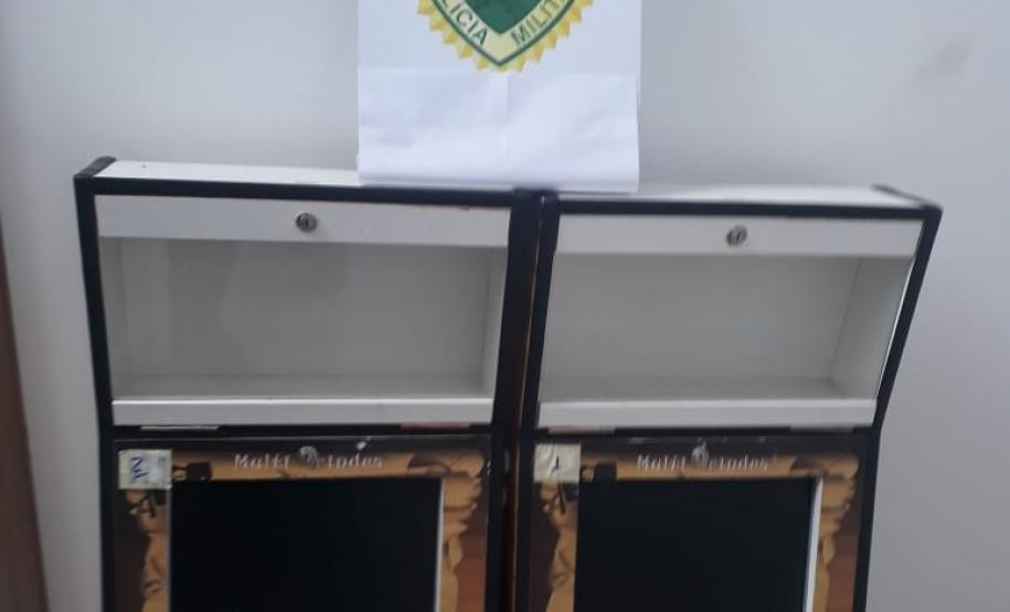 Denúncia leva BPTran a flagrar jogos de azar no Novo Mundo e na Vila Guaíra, em Curitiba; 10 máquinas foram apreendidas