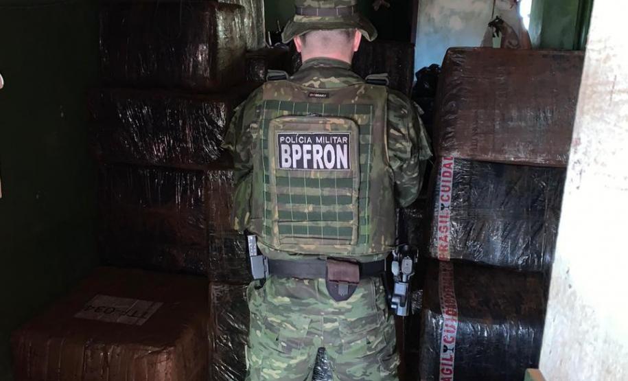 Ação integrada da Operação Hórus descobre depósito de contrabando e mercadorias e veículos avaliados em R$ 1,5 milhão em Guaíra (PR)