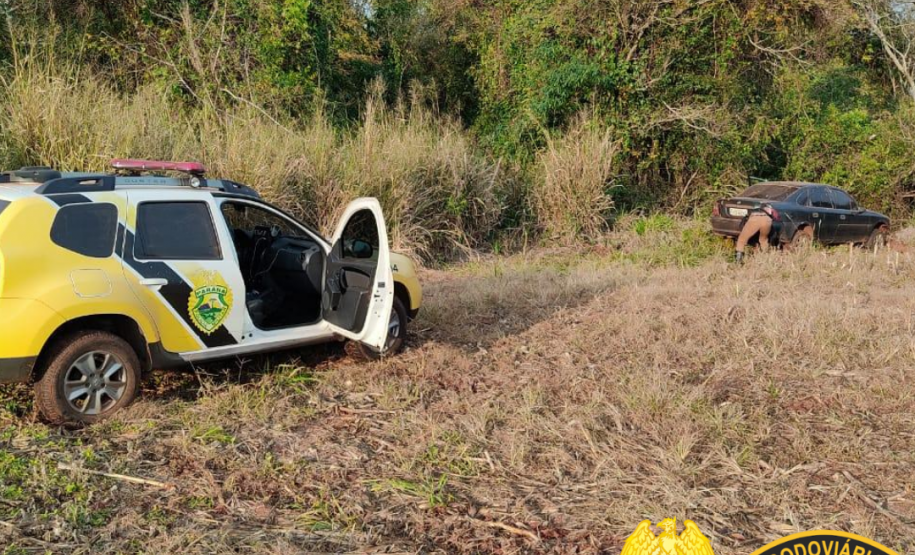 BPRv apreende carro preparado para o transporte de contrabando no Oeste do estado