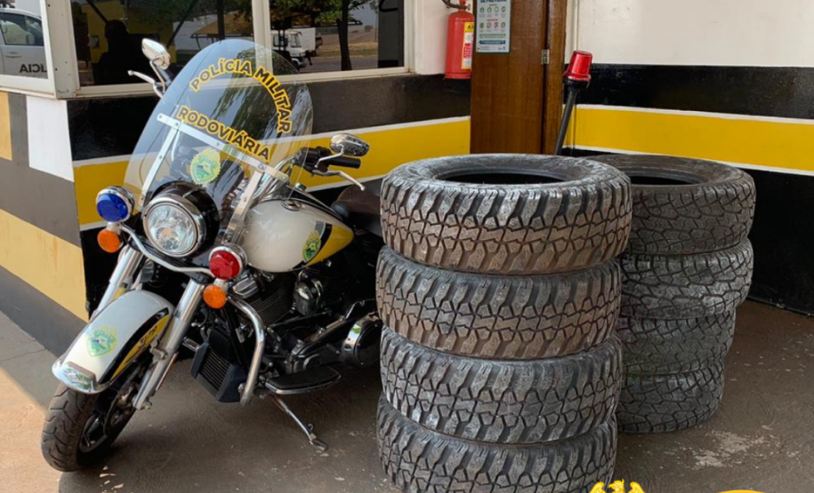 Vinhos e pneus contrabandeados são apreendidos pelo BPRv no Sudoeste e Noroeste do estado