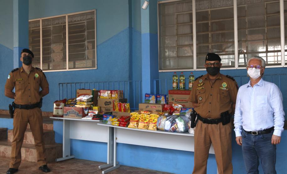 PM de Ponta Grossa arrecada 160 quilos de alimentos para a Guarda Mirim