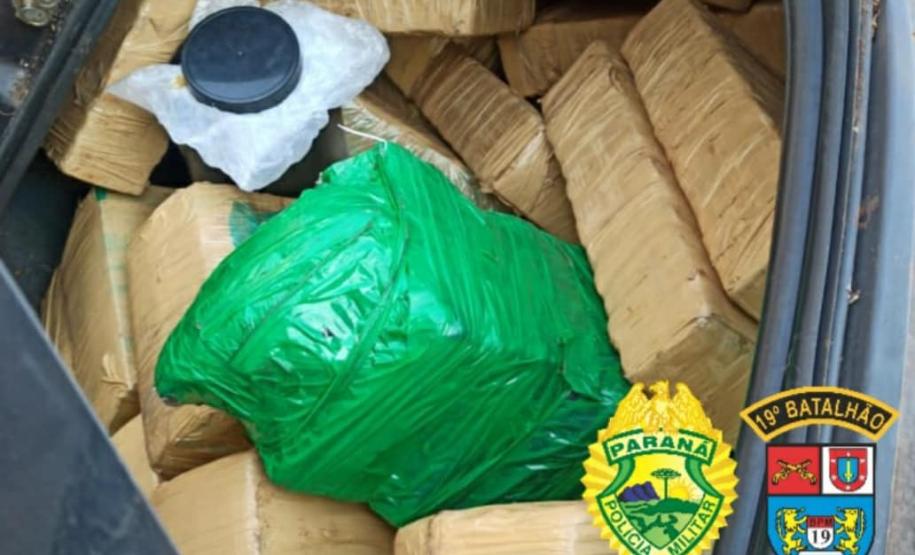 Carro com mais de 500 quilos de maconha é encontrado pela PM estacionado em Guaíra (PR)