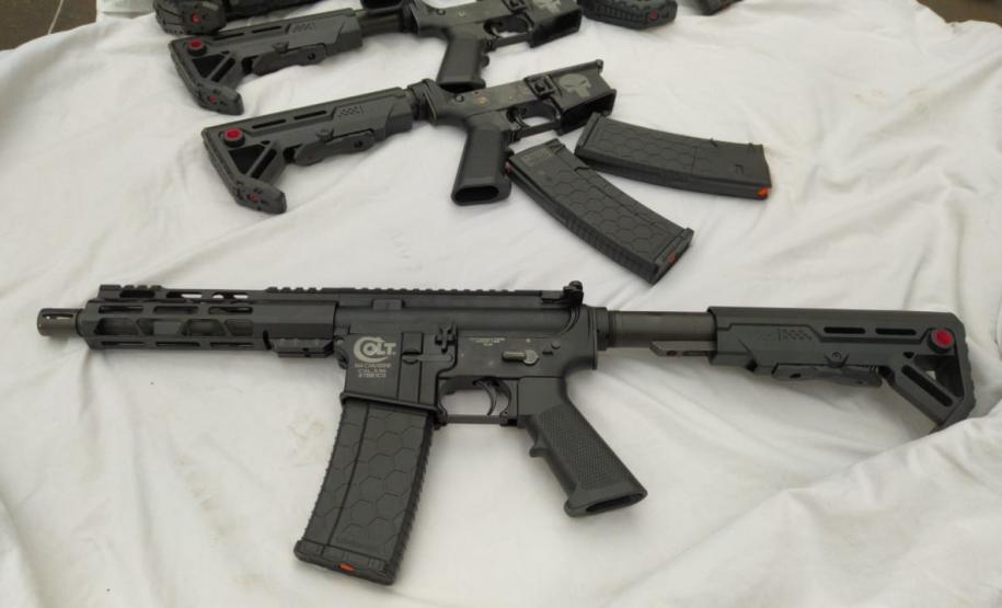 20 fuzis e 100 munições são apreendidos pela Polícia Rodoviária no Noroeste do estado