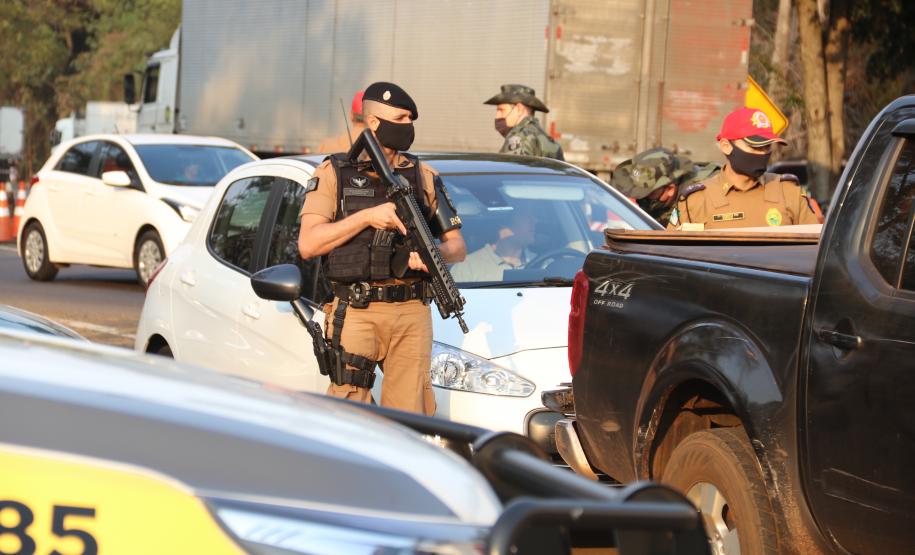 Balanço parcial da Polícia Militar do Paraná da Megaoperação Divisas Integradas tem 59 prisões e 16 armas de fogo apreendidas