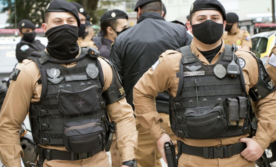 Mais de 300 policiais militares estão nas ruas da região Central da Capital pela Operação Saturação