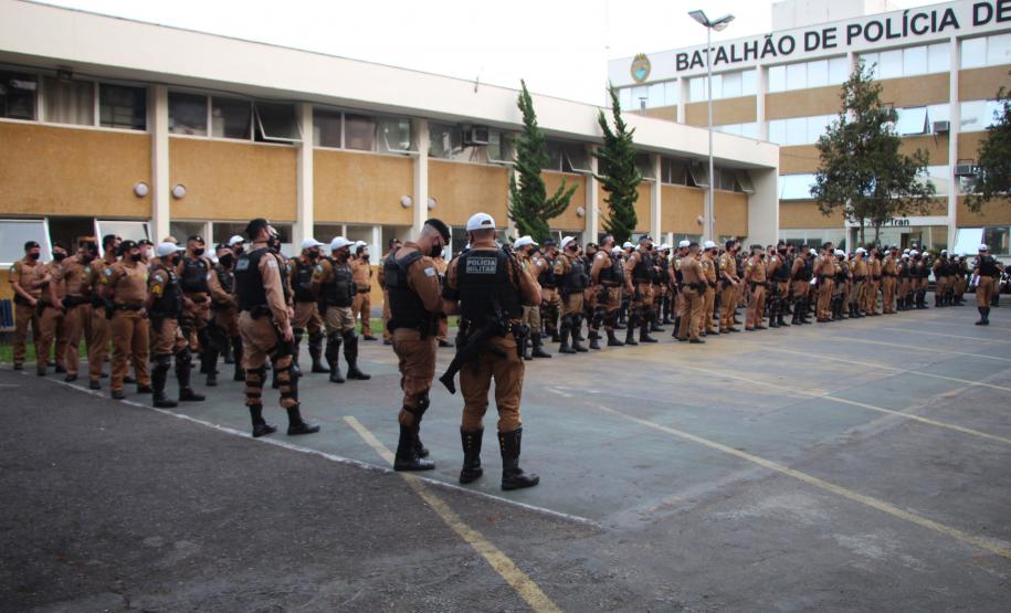 Bloqueios de trânsito e abordagens são foco da Operação Especializada do BPTran em Curitiba