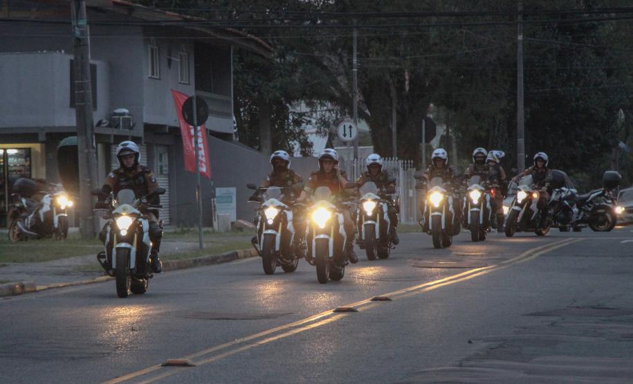 Bloqueios de trânsito e abordagens são foco da Operação Especializada do BPTran em Curitiba
