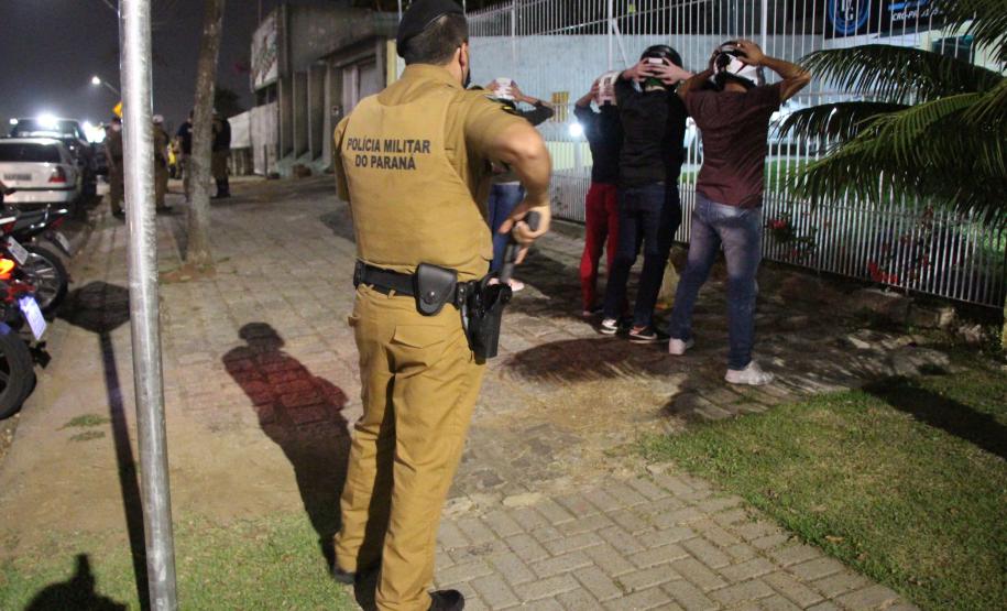 Bloqueios de trânsito e abordagens são foco da Operação Especializada do BPTran em Curitiba