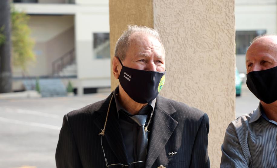 Capitão da Reserva Remunerada da PM é homenageado e planta mais duas Araucárias no Quartel do Comando-Geral em Curitiba