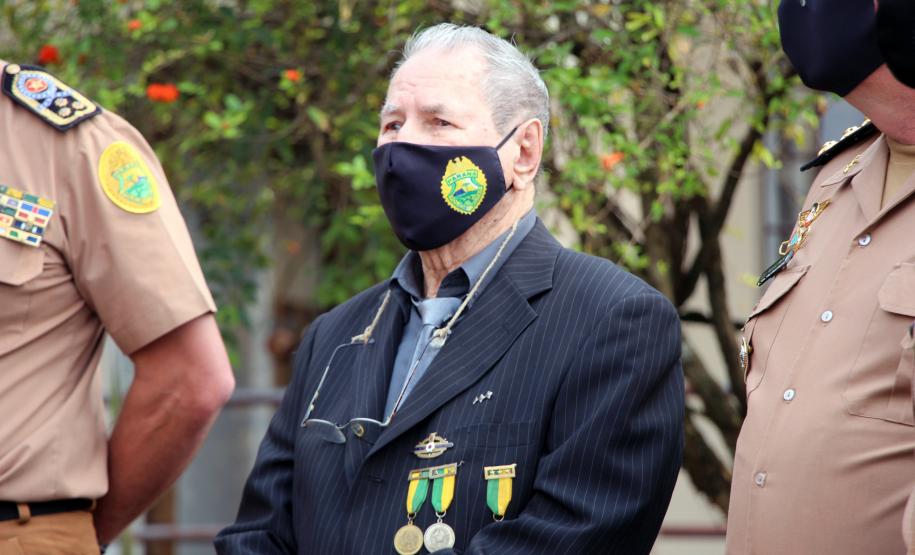 Capitão da Reserva Remunerada da PM é homenageado e planta mais duas Araucárias no Quartel do Comando-Geral em Curitiba