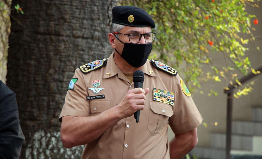 Capitão da Reserva Remunerada da PM é homenageado e planta mais duas Araucárias no Quartel do Comando-Geral em Curitiba