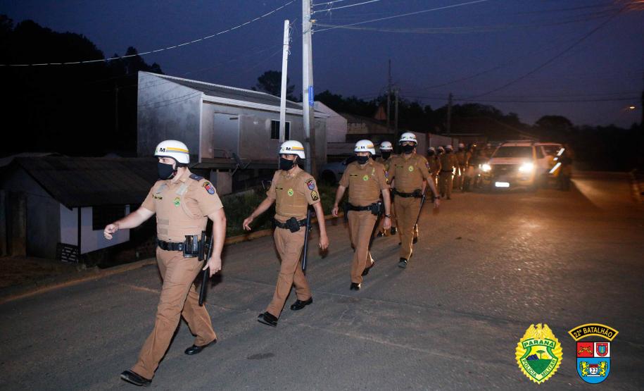 PM presta apoio em reintegração de posse em Almirante Tamandaré, na RMC