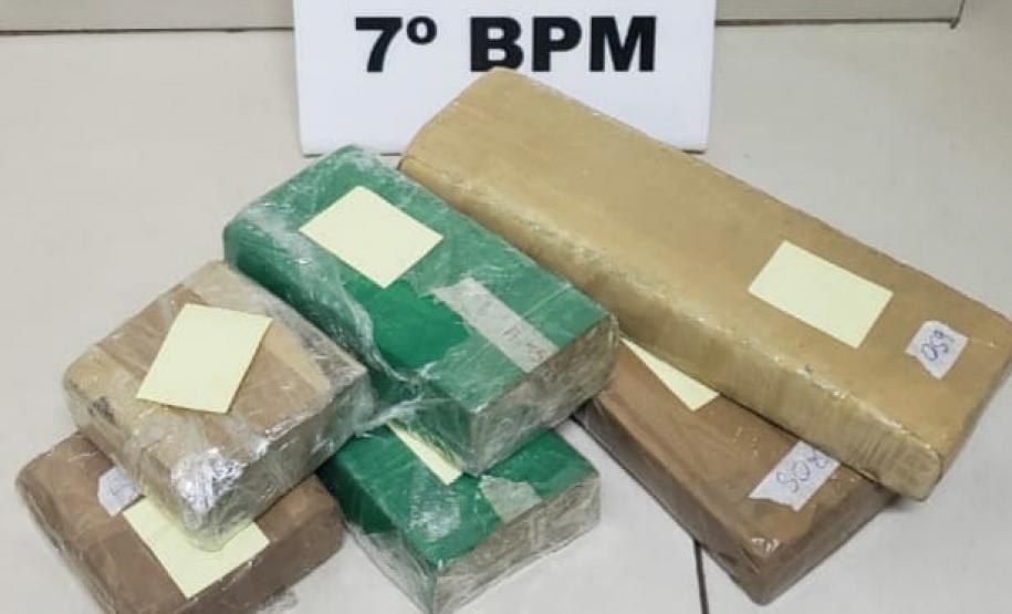 No Noroeste do estado, PM prende homem e apreende 2,6 quilos de maconha