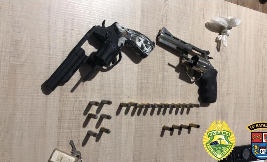 Dupla armada com revólveres tenta fugir da PM, mas acaba detida em Santa Terezinha do Itaipu (PR)