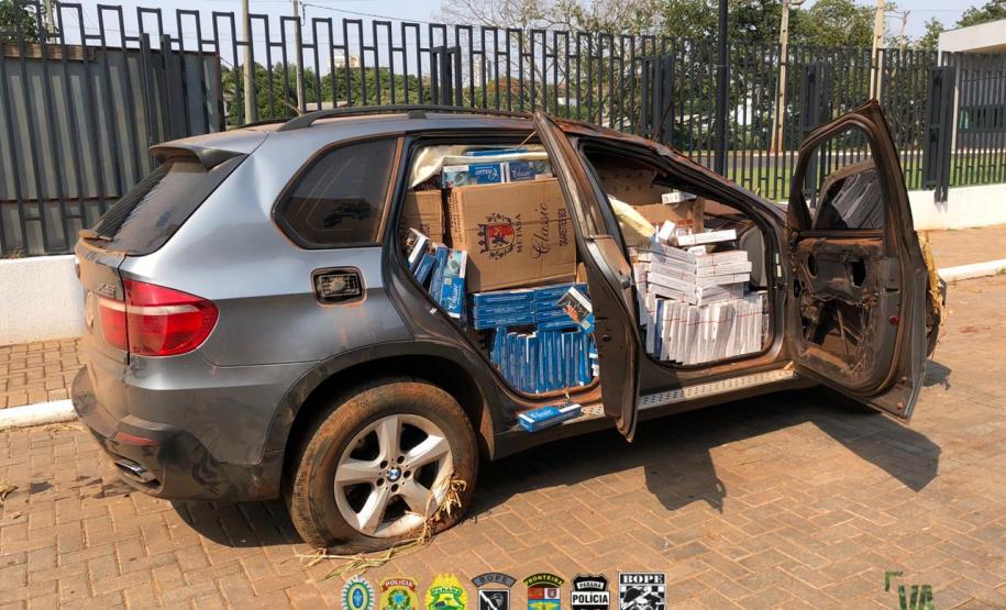 Ação da Operação Hórus resulta na apreensão de três carros carregados com cigarros contrabandeados em Guaíra (PR)