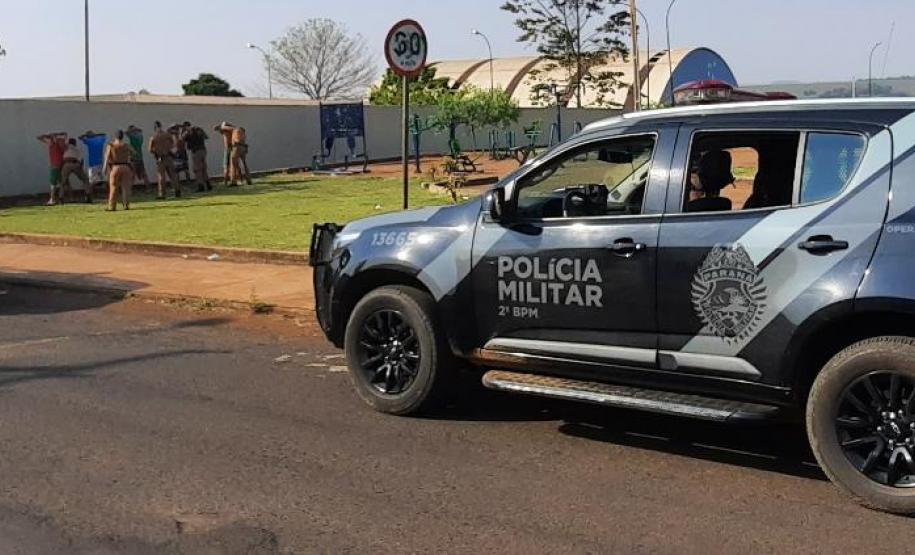 No Norte Pioneiro, PM prende 10 pessoas e apreende drogas, duas motocicletas e 26 celulares