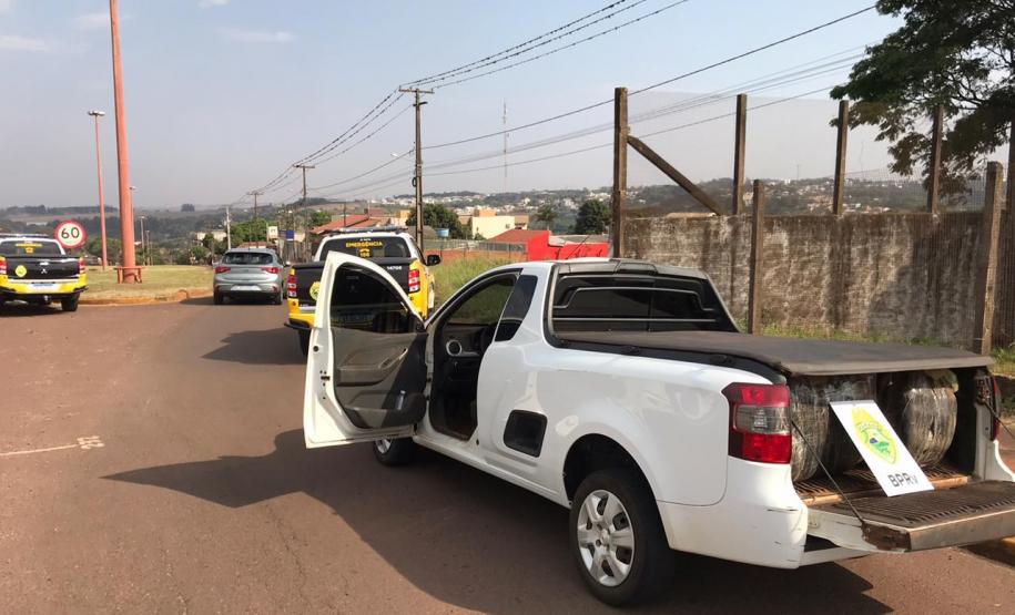 Carro furtado em Joinville (SC) é apreendido pelo BPRv com mais de 100 quilos de Skunk no Oeste do Paraná