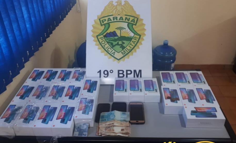 Em situações distintas, PM recupera dois veículos e apreende R$ 15 mil em contrabando