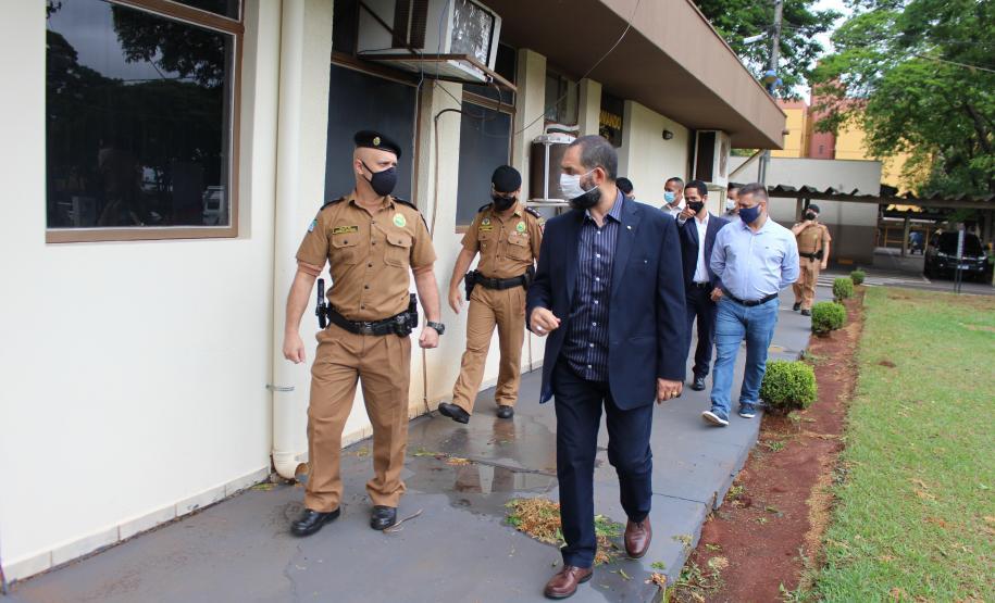 Em Maringá, unidades da Polícia Militar e do Corpo de Bombeiros recebem visita do Secretário