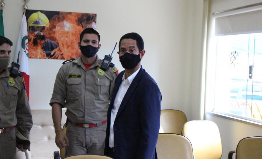 Em Maringá, unidades da Polícia Militar e do Corpo de Bombeiros recebem visita do Secretário