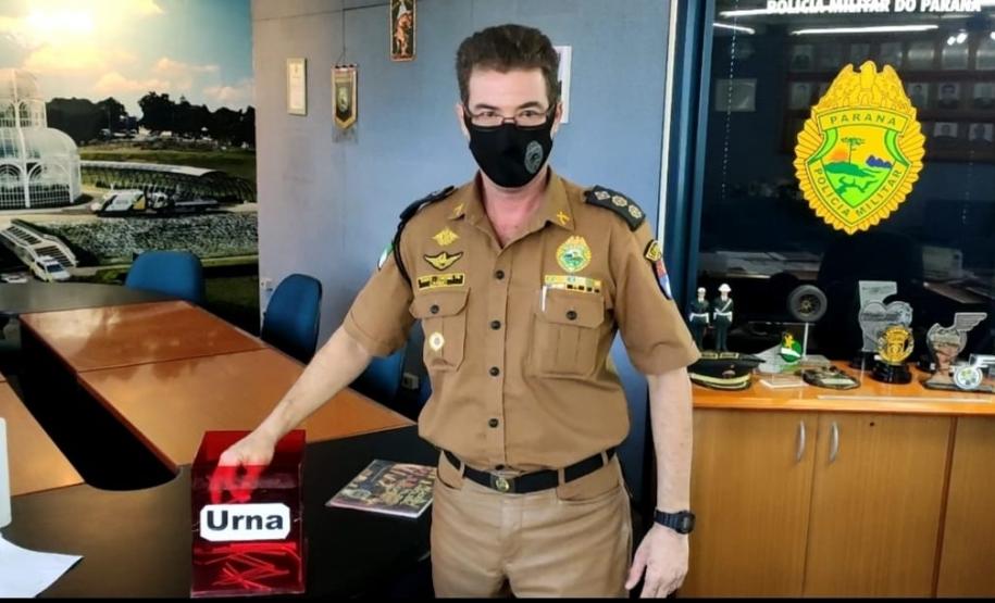 Com apoio de clínica de massoterapia, BPTran sorteia sessões para policiais femininas no mês da campanha Outubro Rosa