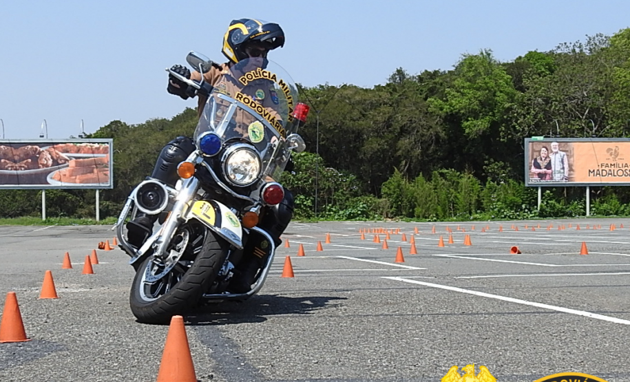 Policiais do BPRv participam de treinamento em motocicletas na Região Metropolitana de Curitiba (RMC)