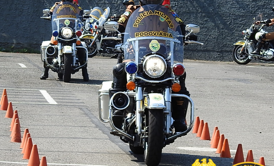 Policiais do BPRv participam de treinamento em motocicletas na Região Metropolitana de Curitiba (RMC)