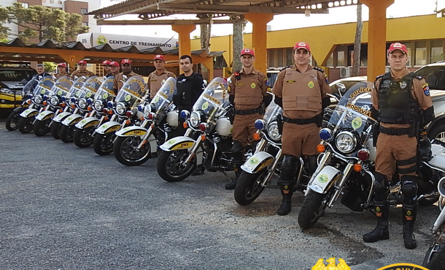 Policiais do BPRv participam de treinamento em motocicletas na Região Metropolitana de Curitiba (RMC)