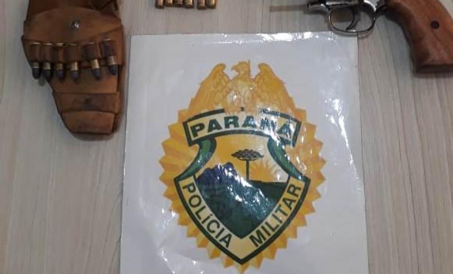 Armas de fogo e drogas são apreendidas pela PM na região de Cornélio Procópio durante o final de semana