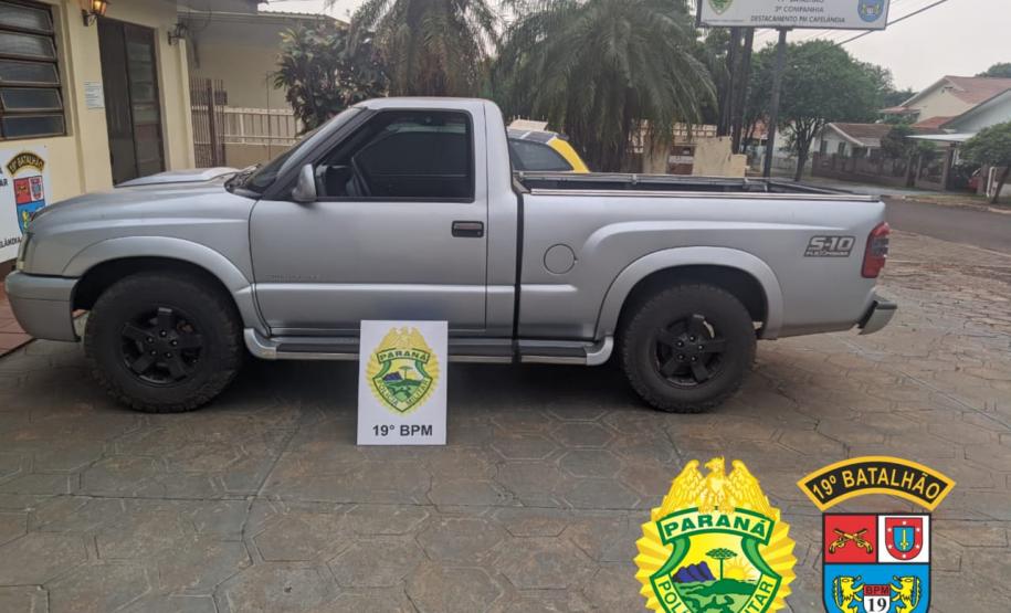 Em situações distintas, PM recupera dois carros durante a Operação Metrópolis no Oeste do estado