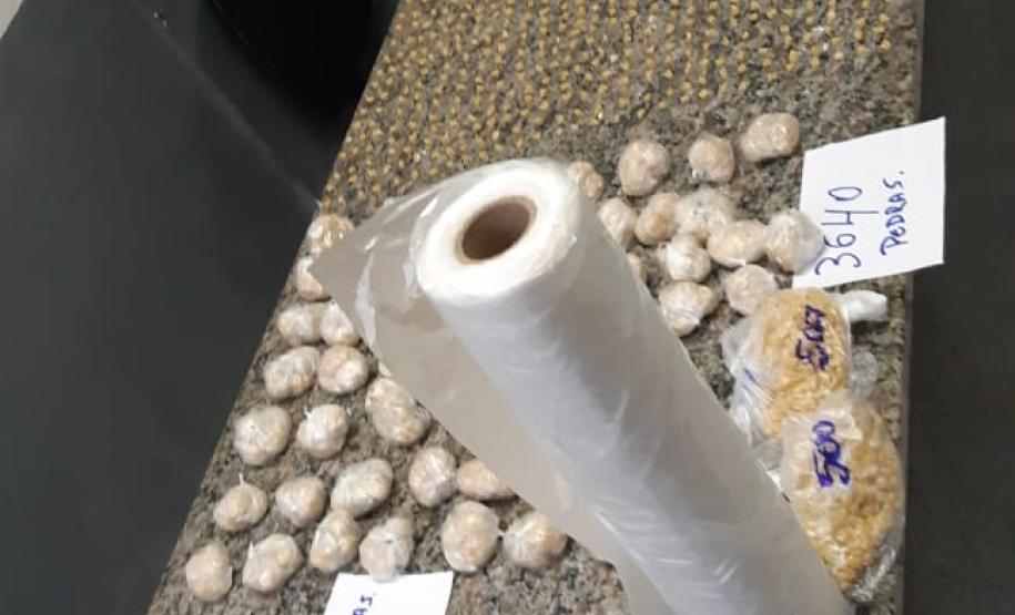 Na RMC, denúncia leva BOPE a apreender mais sete mil pedras de crack que seriam revendidas no Litoral do estado