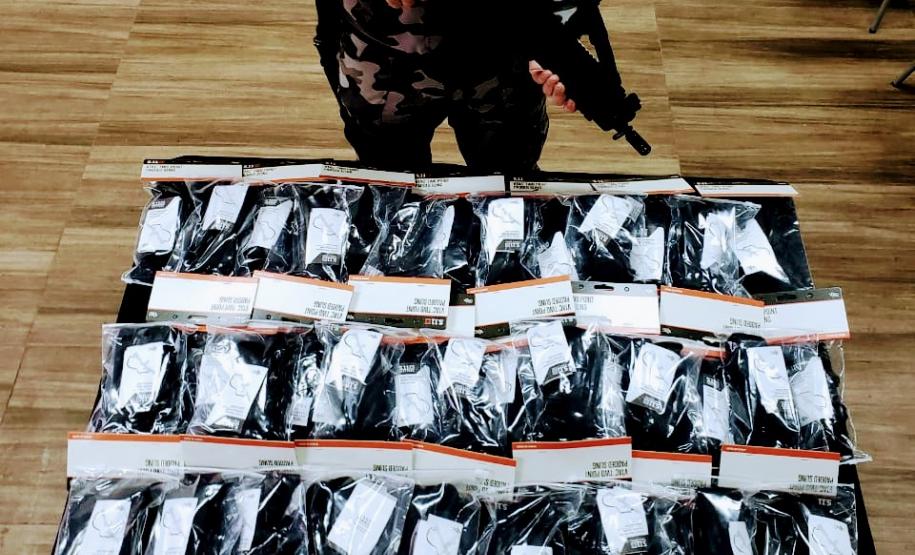 BOPE entrega 50 novas bandoleiras para policiais da Rondas Ostensivas de Natureza Especial (RONE)