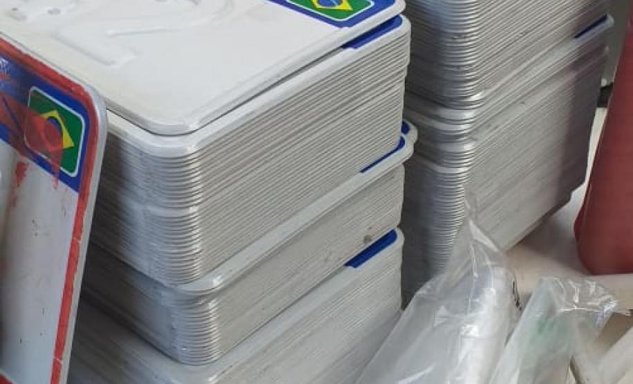 PM descobre fábrica de placas clonadas e prende homem após fuga na RMC