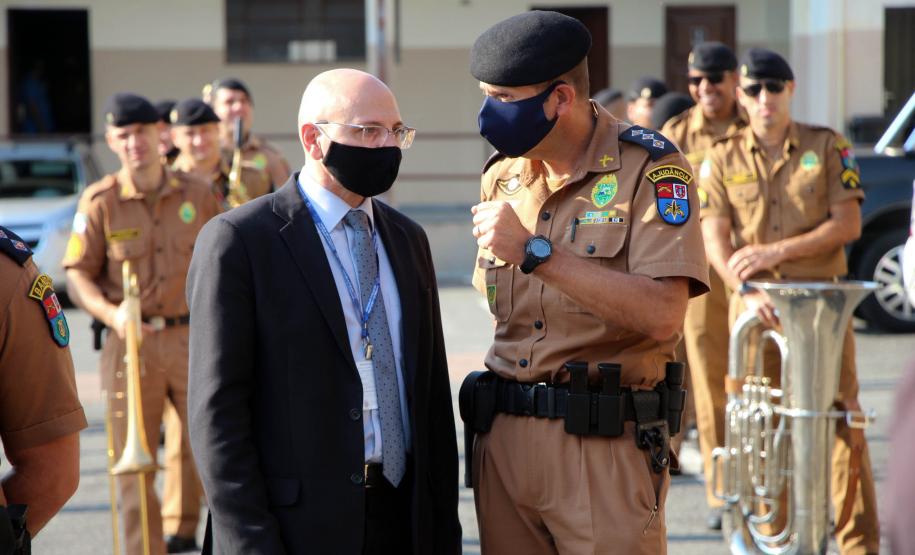 Veteranos da Polícia Militar e do Corpo de Bombeiros são homenageados durante solenidade em Curitiba